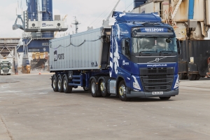 PD Ports invests in specialist bulks tipper truck fleet